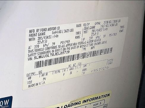 Used 2018 Lincoln Navigator L Reserve w/ Technology Package image 34