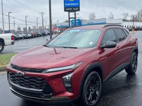 Certified 2024 Chevrolet Trax ACTIV w/ Driver Confidence Package image 1