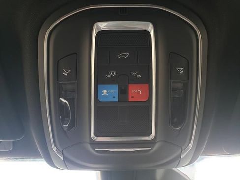 New 2026 Jeep Grand Cherokee Altitude AWD/4WD image 23