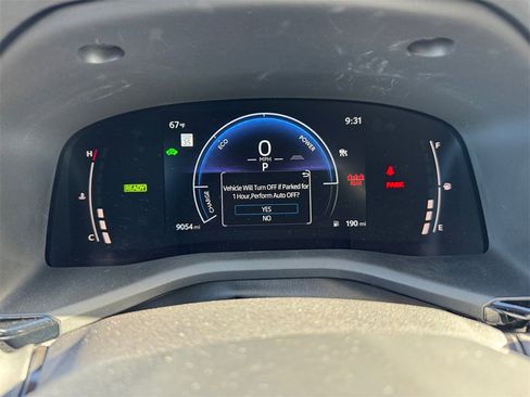 Used 2025 Toyota Camry LE image 21