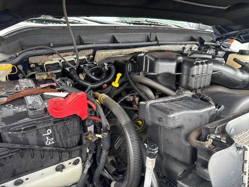 Used 2016 Ford F250 XLT w/ Snow Plow Prep Package image 11