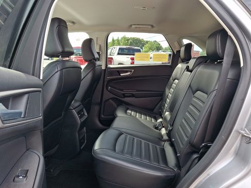 Used 2024 Ford Edge SEL AWD/4WD image 11