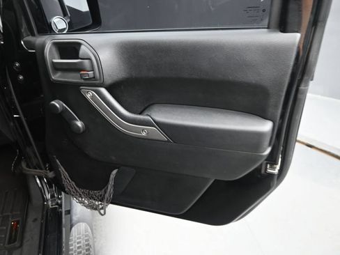 Used 2013 Jeep Wrangler Sport AWD/4WD image 12