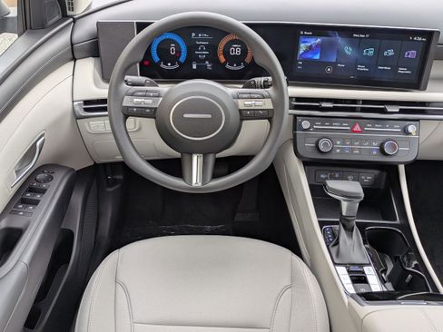 New 2026 Hyundai Tucson SE image 18