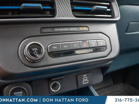 Certified 2025 Ford Maverick XLT w/ XLT Luxury Package AWD/4WD image 12