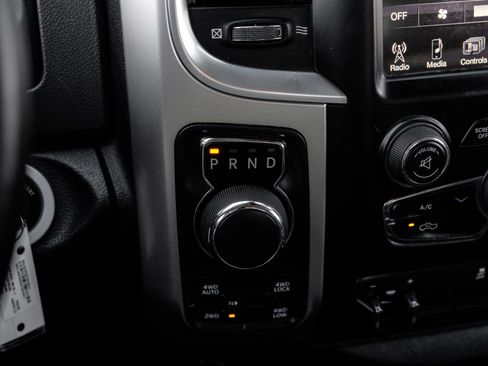 Used 2016 RAM 1500 Big Horn image 31