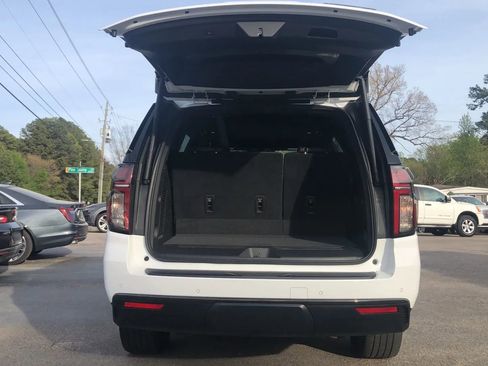 Used 2021 Chevrolet Tahoe RST w/ Luxury Package image 16