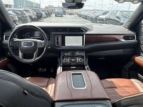 Used 2024 GMC Yukon Denali Ultimate AWD/4WD image 21