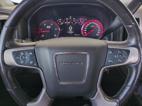 Used 2015 GMC Sierra 2500 Denali w/ Duramax Plus Package AWD/4WD image 33