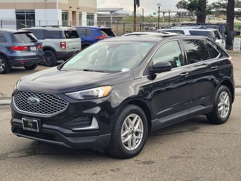 Used 2023 Ford Edge SEL image 8