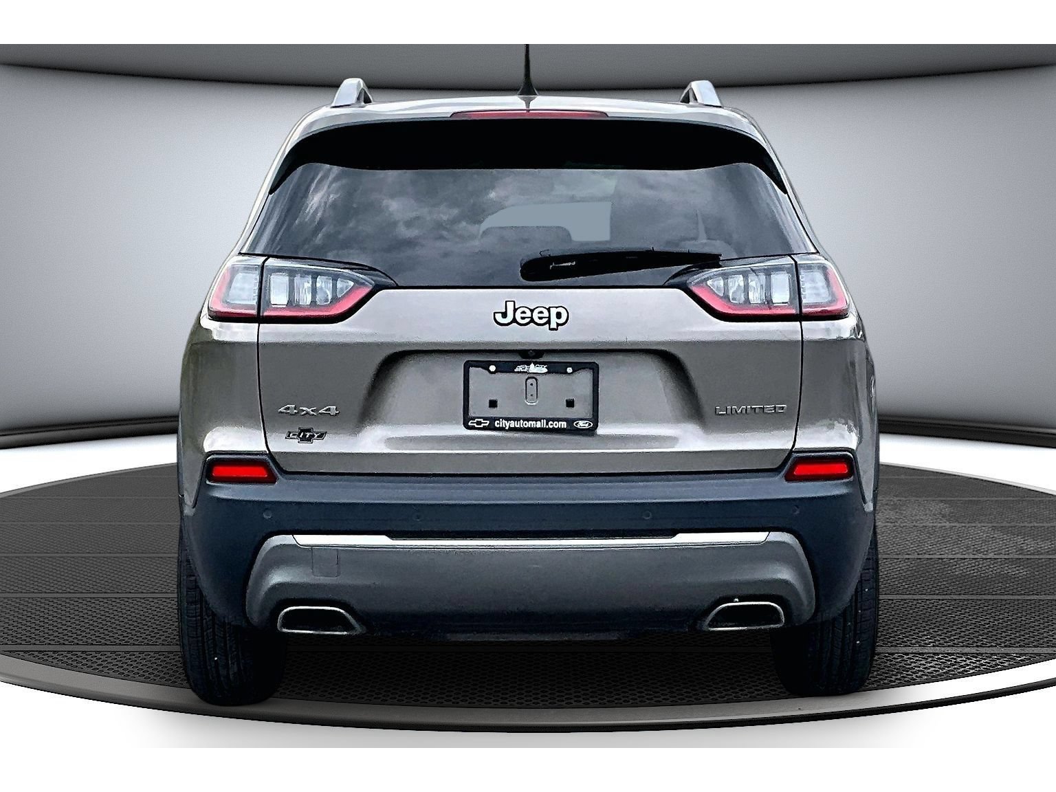 Used 2019 Jeep Cherokee Limited AWD/4WD image 6
