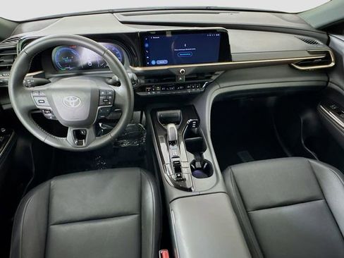 Certified 2026 Toyota Crown XLE image 23