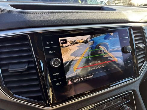 Used 2018 Volkswagen Atlas SEL image 16