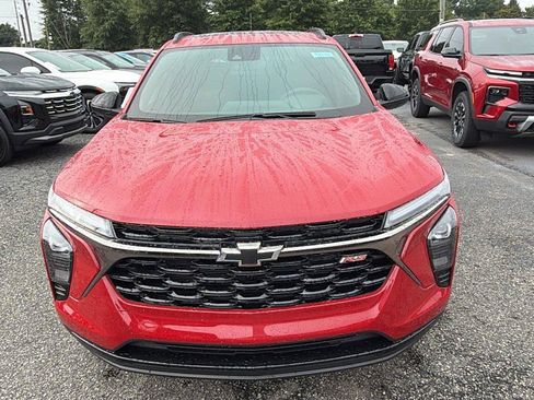 New 2026 Chevrolet Trax RS w/ Sunroof Package FWD image 2