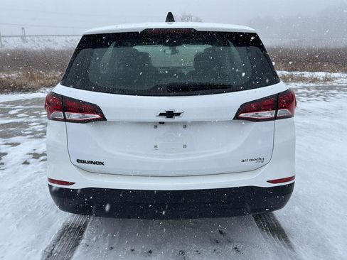 Used 2023 Chevrolet Equinox LS w/ Sport Edition image 4
