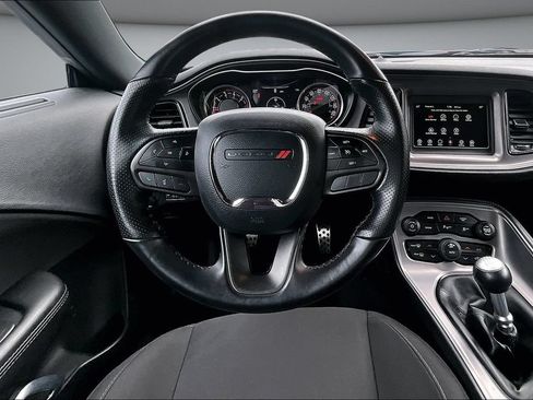Used 2023 Dodge Challenger R/T RWD image 8