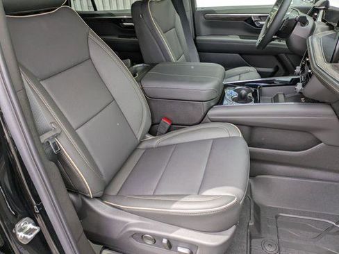New 2026 Chevrolet Tahoe Premier AWD/4WD image 32