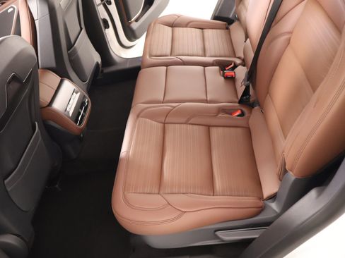 New 2026 Lincoln Nautilus Reserve AWD/4WD image 12
