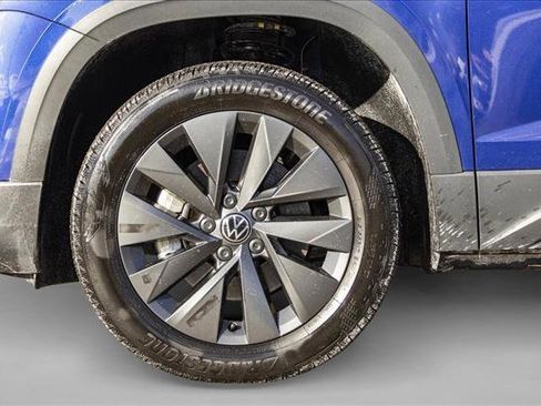 Used 2023 Volkswagen Taos S image 9