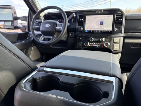 New 2026 Ford F250 Lariat w/ Lariat Premium Package image 28