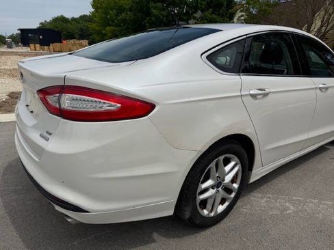 Used 2014 Ford Fusion SE w/ Equipment Group 202A image 10