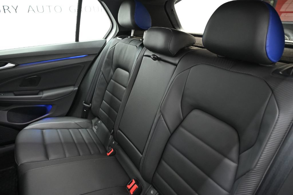 Used 2024 Volkswagen Golf R AWD/4WD image 33