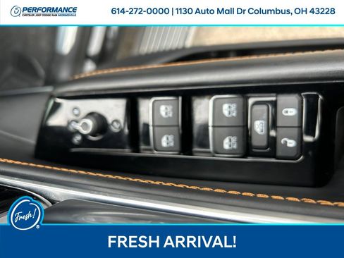 Used 2023 Jeep Grand Wagoneer Series III AWD/4WD image 17