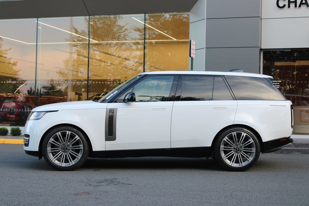 New 2027 Land Rover Range Rover SE AWD/4WD image 6