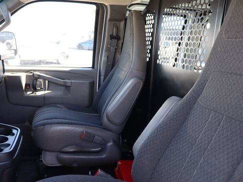 Used 2025 Chevrolet Express 2500 w/ Driver Convenience Package RWD image 19
