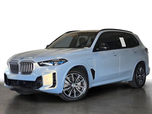 Used 2026 BMW X5 xDrive50e w/ M Sport Package AWD/4WD image 1