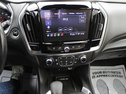 Used 2022 Chevrolet Traverse LT w/ LPO, Floor Liner Package AWD/4WD image 15