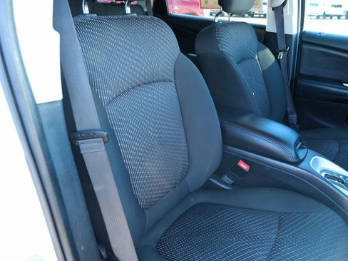 Used 2020 Dodge Journey SE w/ Blacktop Package image 29