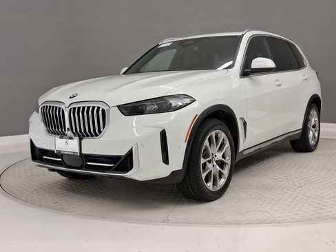Certified 2024 BMW X5 xDrive40i w/ Parking Assistance Package AWD/4WD image 20
