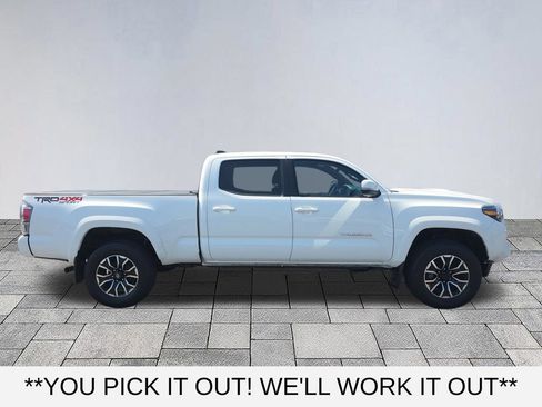 Used 2023 Toyota Tacoma TRD Sport AWD/4WD image 8