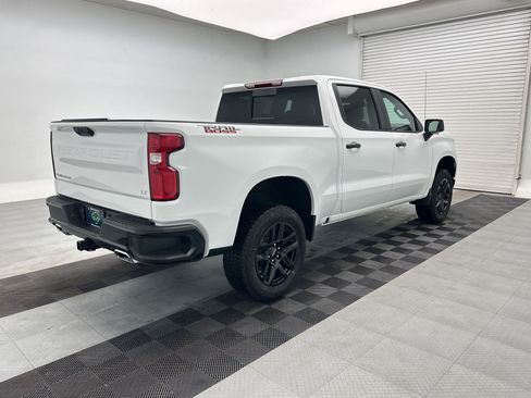 Certified 2026 Chevrolet Silverado 1500 LT Trail Boss w/ Convenience Package II AWD/4WD image 9