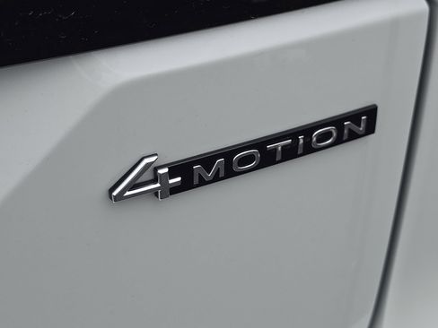 New 2026 Volkswagen Atlas Peak Edition AWD/4WD image 14