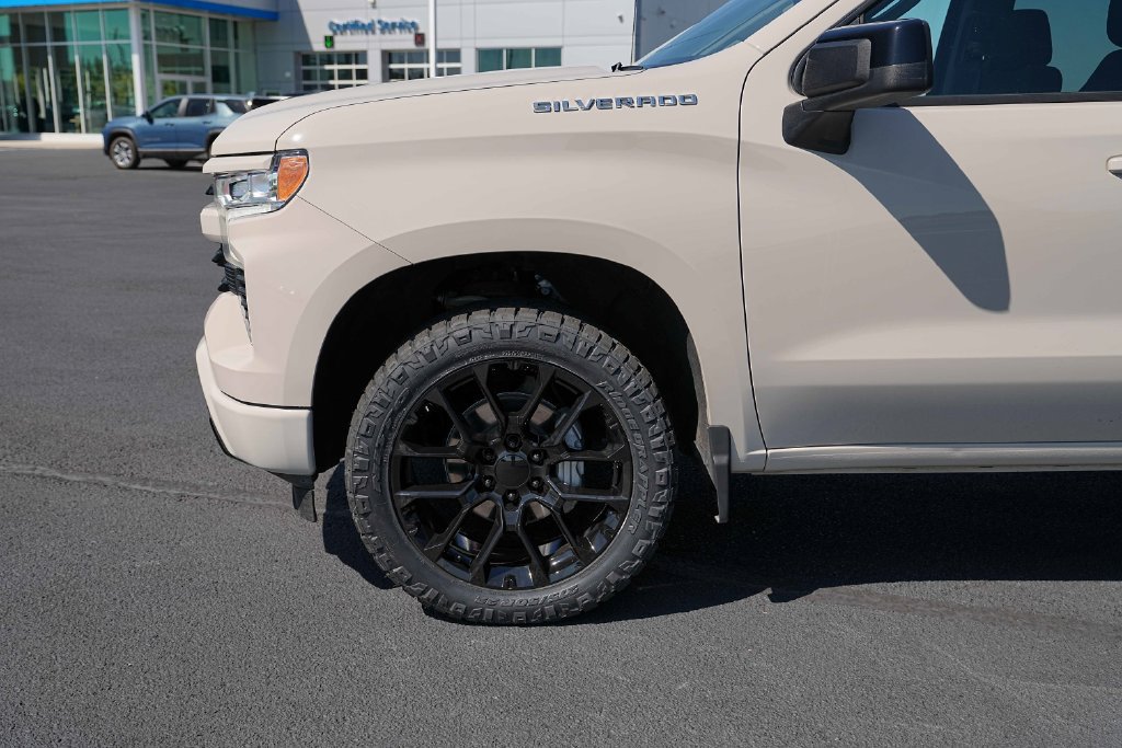 Used 2026 Chevrolet Silverado 1500 RST AWD/4WD image 12