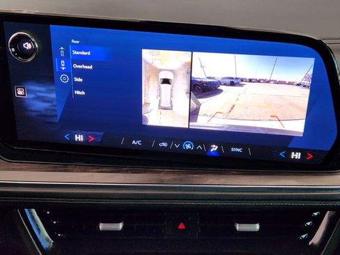 Certified 2025 Chevrolet Tahoe LS image 18