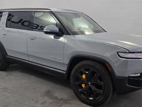 Used 2024 Rivian R1S Adventure AWD/4WD image 5