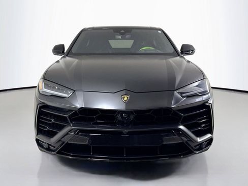 Used 2022 Lamborghini Urus AWD/4WD image 11