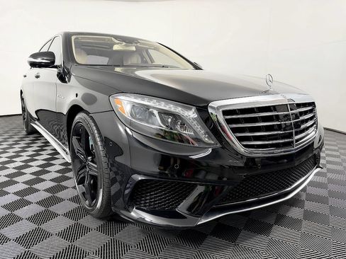 Used 2015 Mercedes-Benz S 63 AMG 4MATIC Sedan image 5