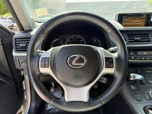 Used 2012 Lexus CT 200h Premium w/ Premium Audio Pkg FWD image 12
