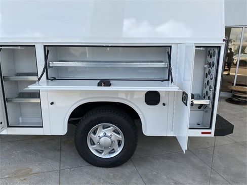 New 2026 Ford E-350 and Econoline 350 Super Duty w/ Power Equipment Group image 12