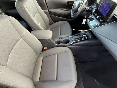 Used 2023 Toyota Corolla LE FWD image 27