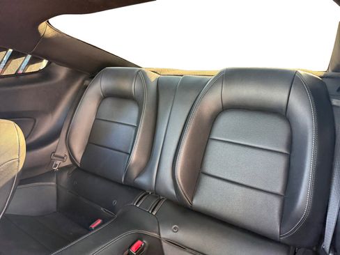 Used 2016 Ford Mustang Premium image 13