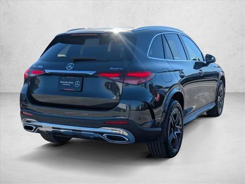 New 2026 Mercedes-Benz GLC 300 4MATIC image 2
