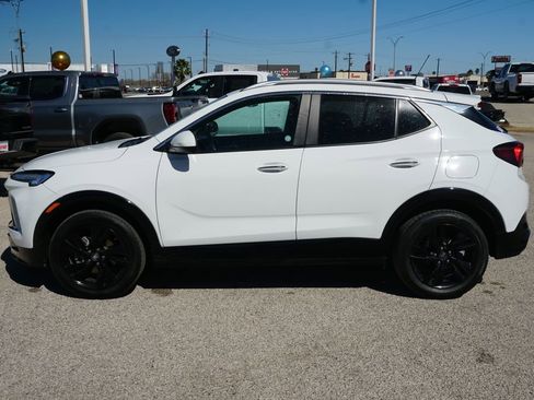 Used 2024 Buick Encore GX Sport Touring image 11