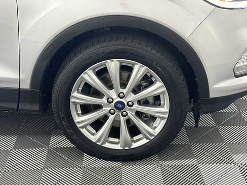 Used 2017 Ford Escape Titanium FWD image 13
