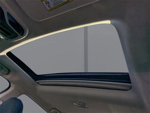 Used 2025 Subaru Outback Limited XT image 25