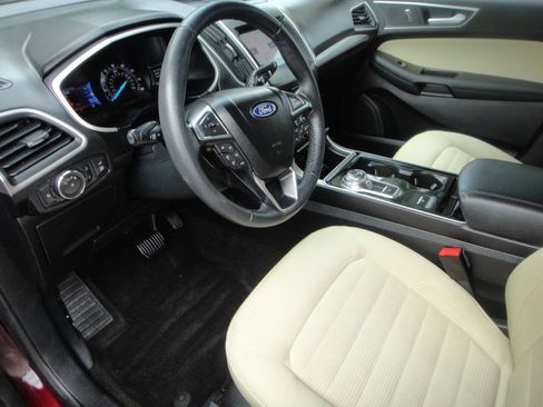 Used 2020 Ford Edge SEL AWD/4WD image 7